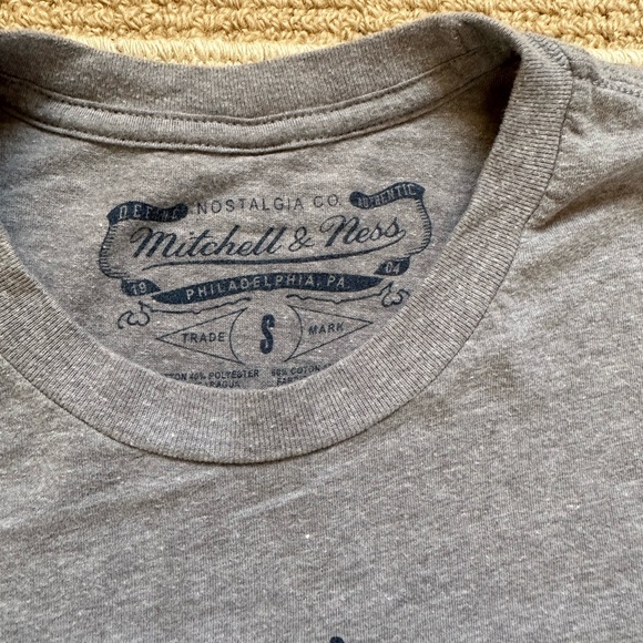 Houston Astros Logo T-Shirt Mitchell and Ness - Picture 2 of 5